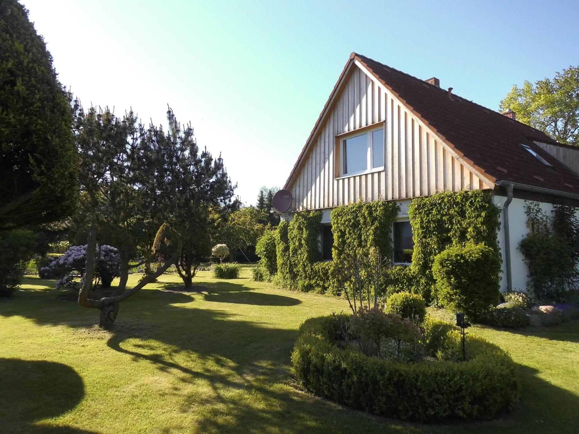 Bungalow Und Ferienwohnung Auf Ruegen Kluis Bagian luar foto