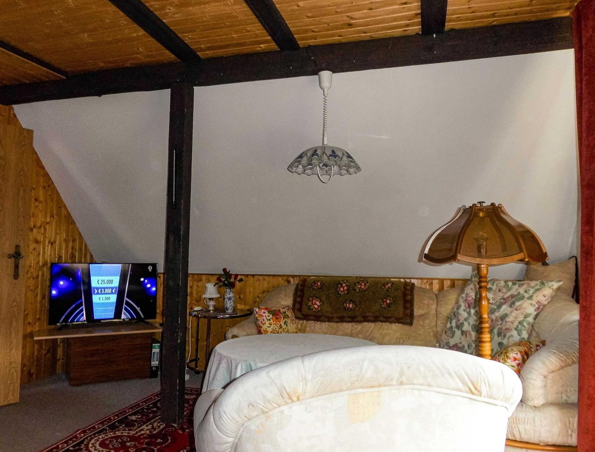 Bungalow Und Ferienwohnung Auf Ruegen Kluis Bagian luar foto